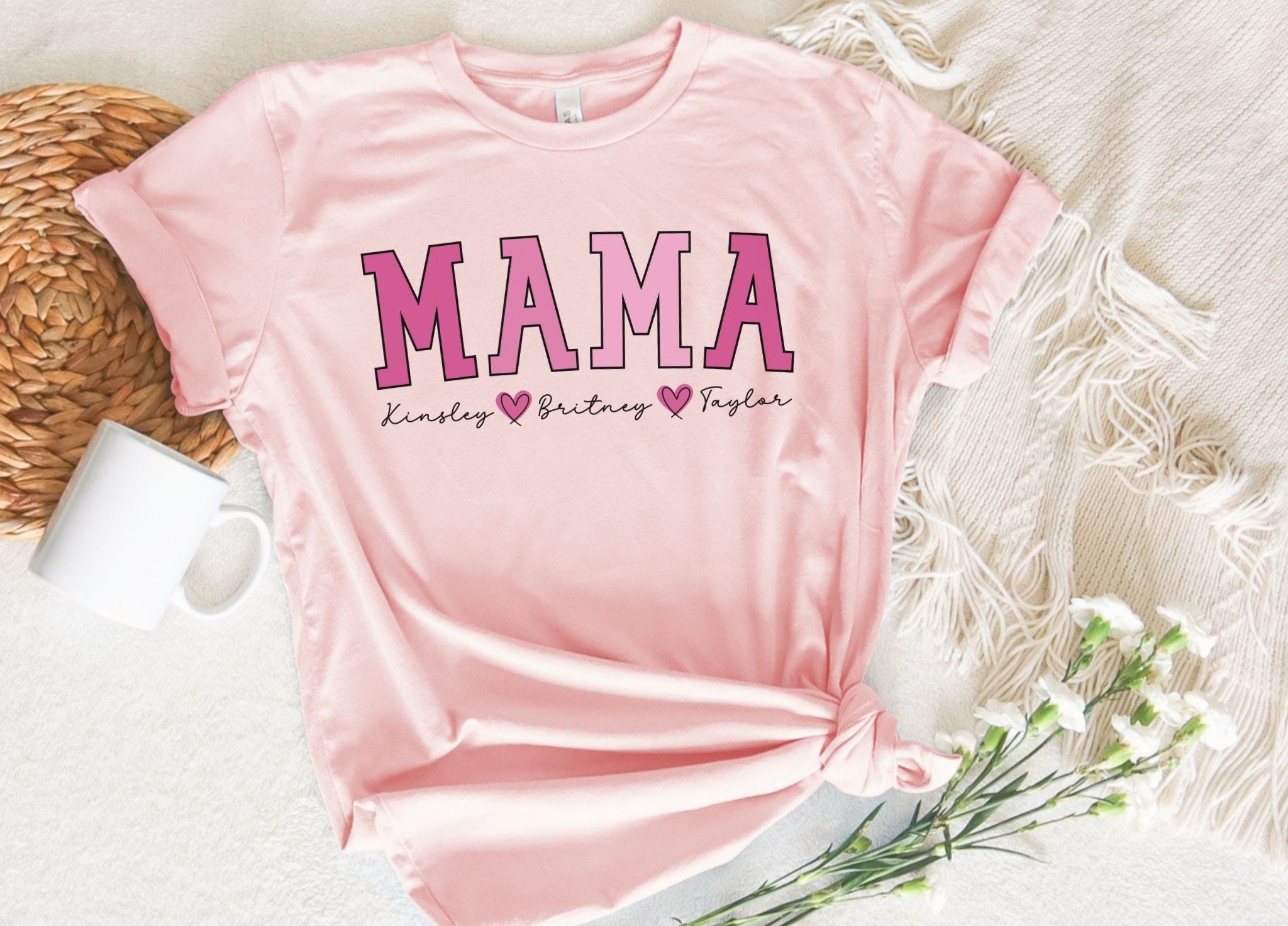 Custom Mama Shirt,Mom Shirt With Names,Personalized Mama T-shirt,Custom Mama Shirt,Mom Gift,Mama With Children Names Tee,Mother