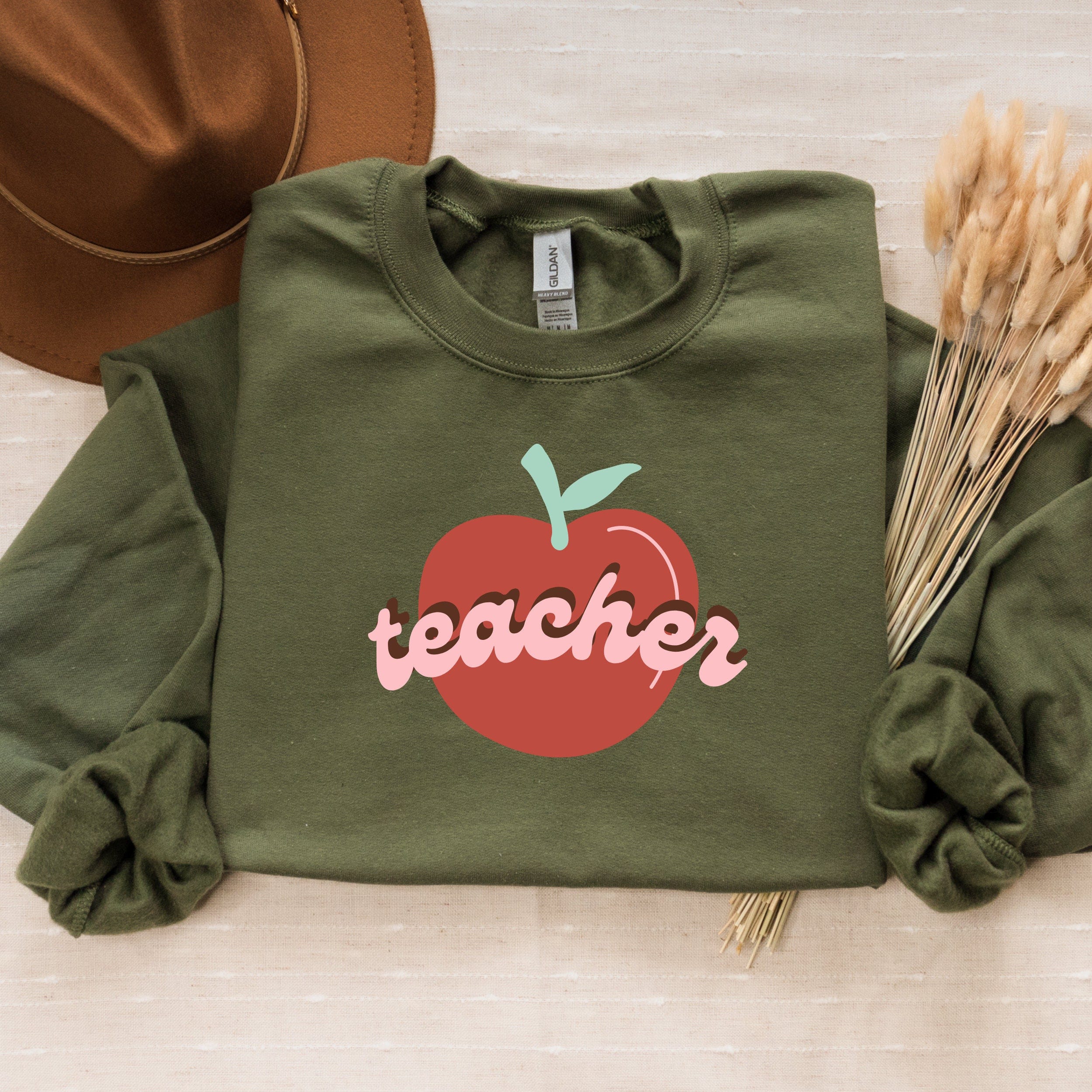 Apple Teacher svg, teacher svg, back to school svg, Apple svg, Teacher life svg, End of Year Teacher Gift, Teacher Apple svg, Teacher Cricut