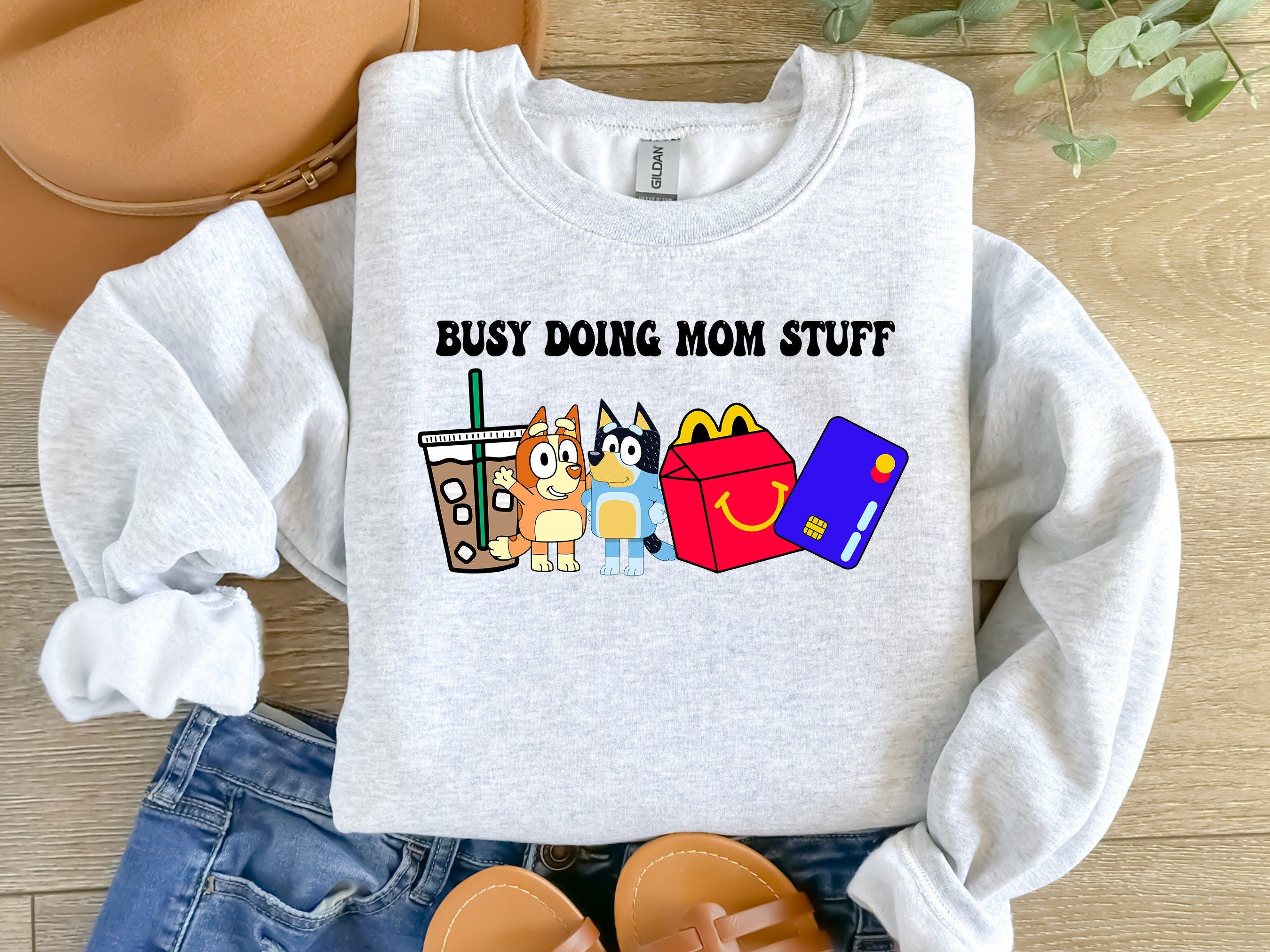 Bluey mom stuff shirt PNG