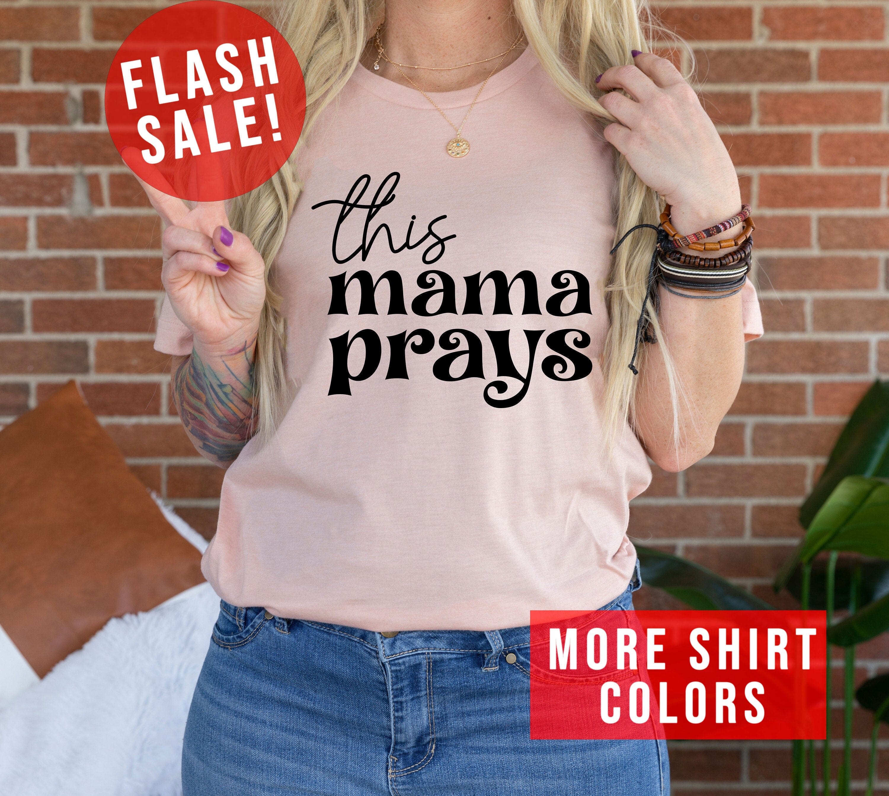 This Mama Prays Cute Christian T-Shirt, Cute Prayer Mom Shirt, Aesthetic Mama Life Shirt, Mom Appreciation Tee Gift, Religious Mother Shirt