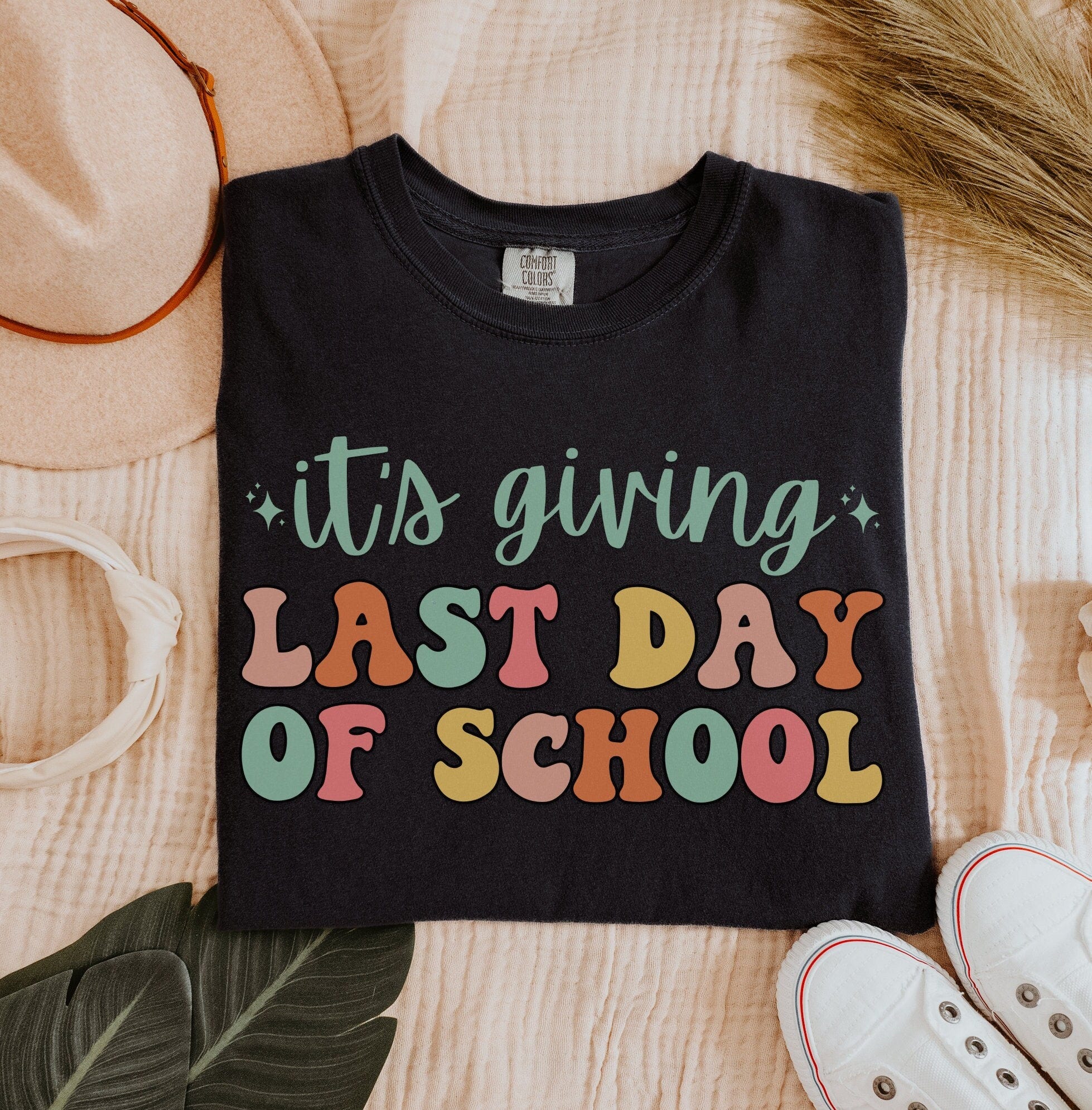 Last Day Of School Retro Shirt, Happy Last Day Of School Shirt, Funny Teacher Shirt, End Of the School Year Shirt, Teacher Gift Shirt, Teach