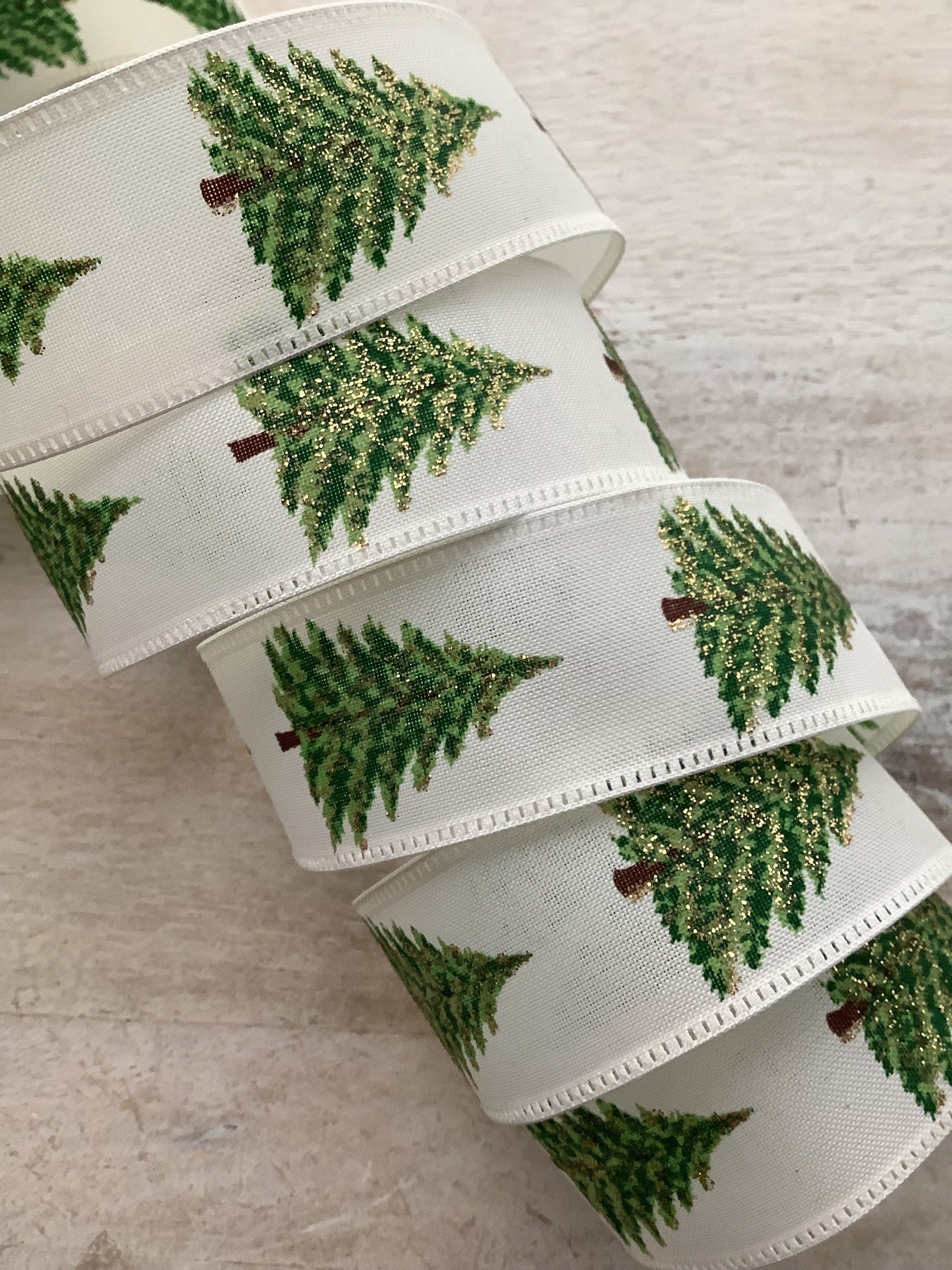 1.5” Christmas Tree Print Wired Ribbon, Ivory and Green Christmas Wired Ribbon for Bows, Christmas Craft Ribbon 5 Yard Roll
