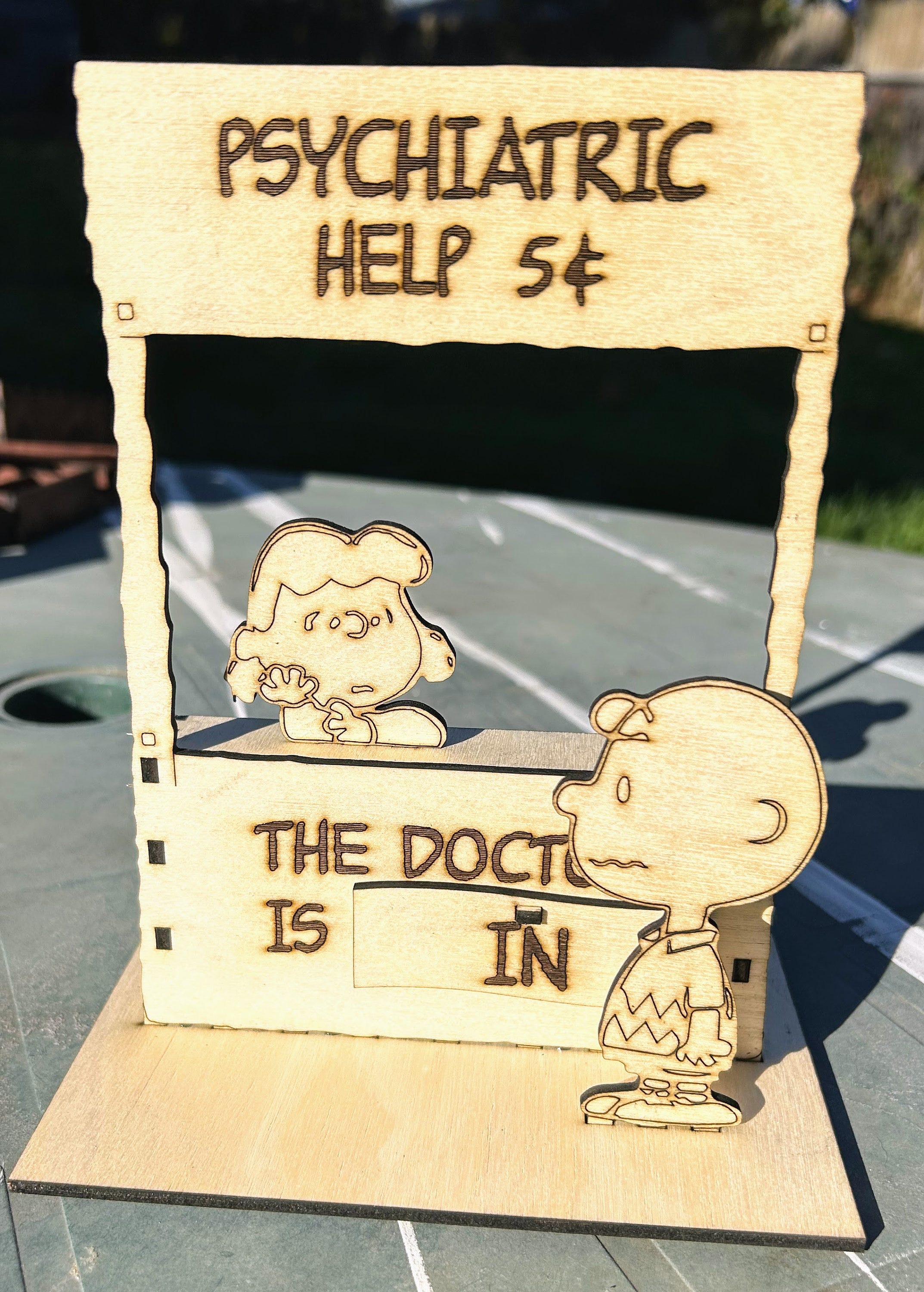 Peanuts - The Doctor is In Decoration - Laser Engraving SVG