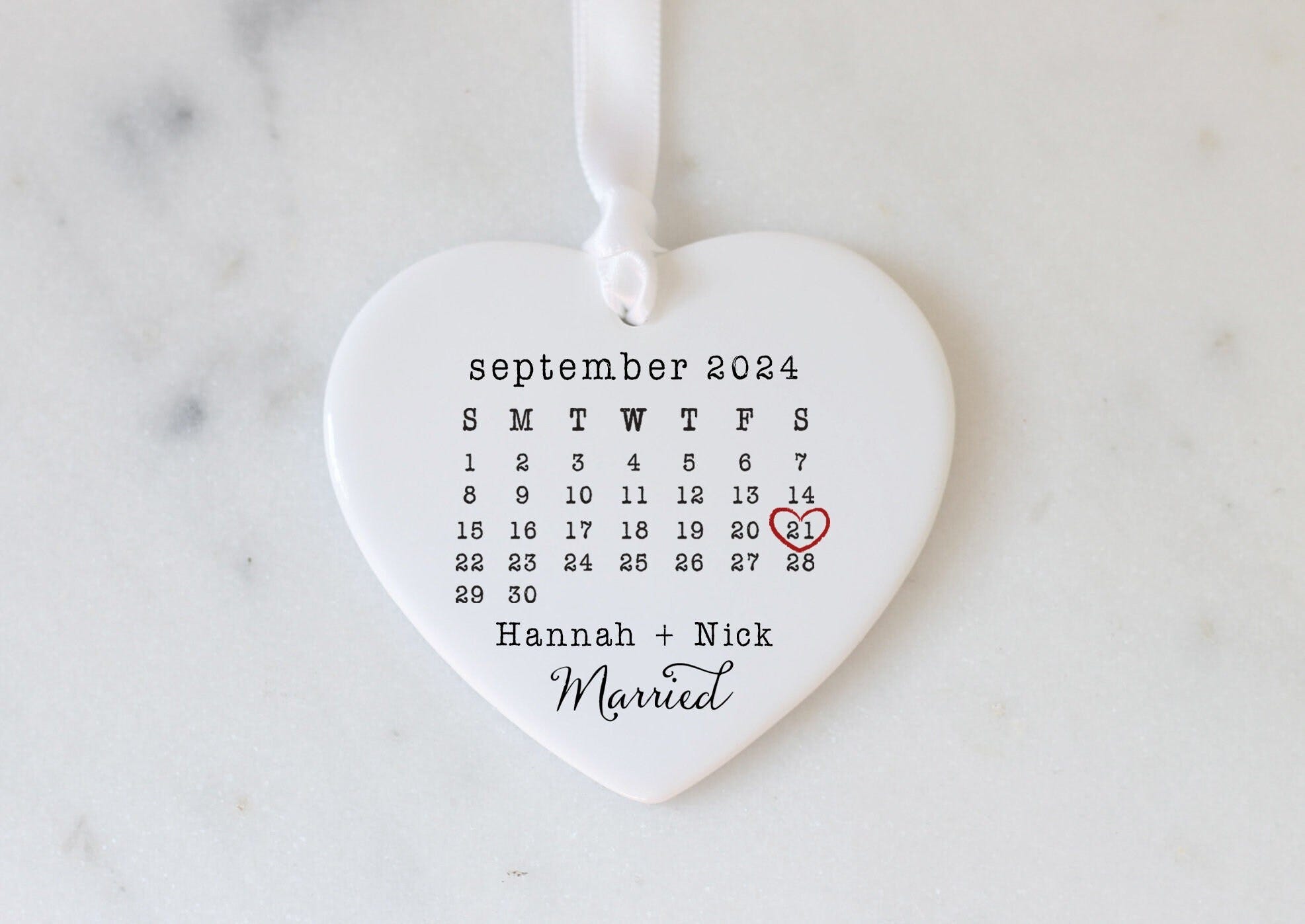 Married Ornament ~ Wedding Gift ~ Wedding Date ornament ~ Calendar Anniversary Gift ~ Our First Christmas ~ Newlywed Gift ~ Engagement Gift