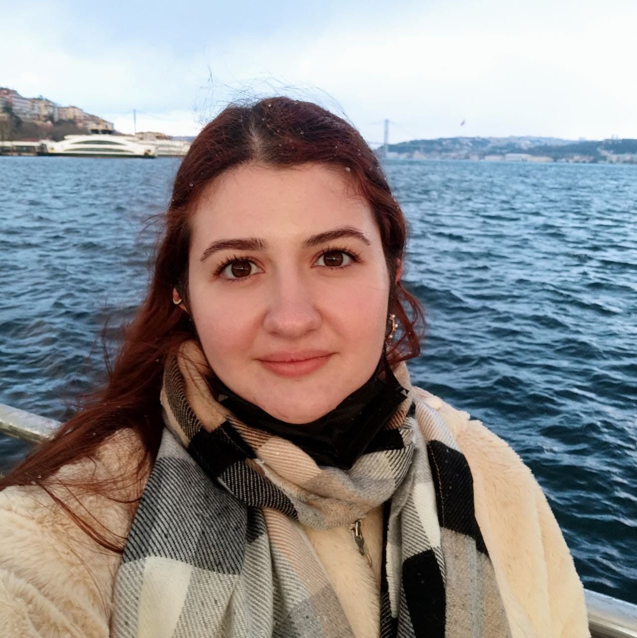 Melek Ãelik photo