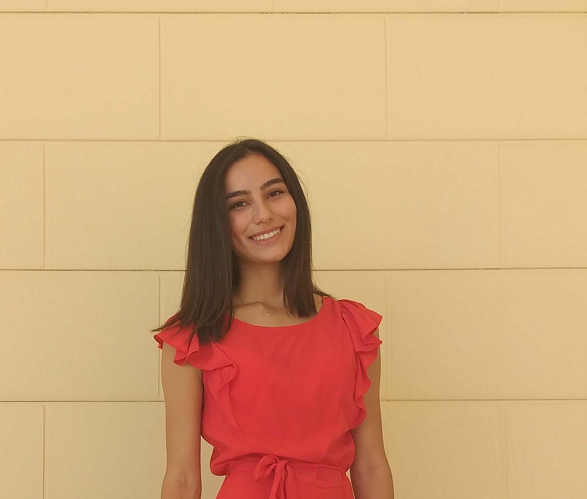 GÃ¼lÃ§in Serbez photo