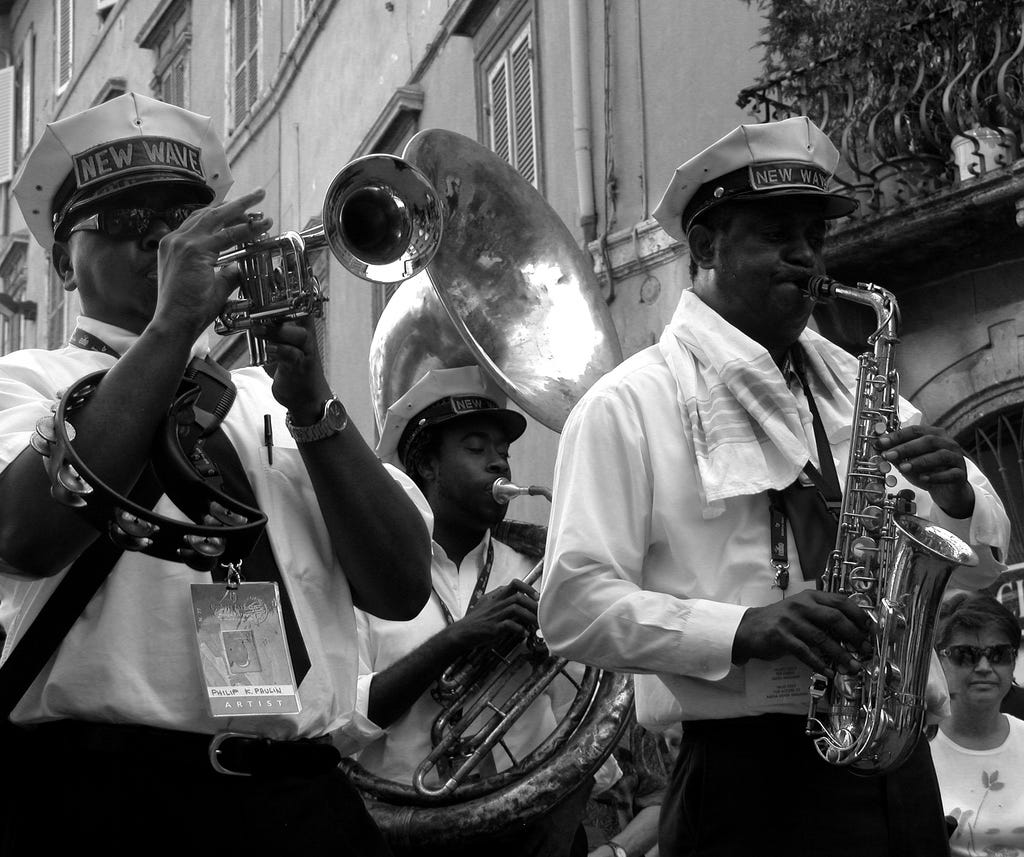 Новоорлеанский джаз. Фестиваль Умбрия джаз Umbria Jazz Festival. Новый Орлеан джаз. Колыбель джаза новый Орлеан. Фестиваль джаза в новом Орлеане.