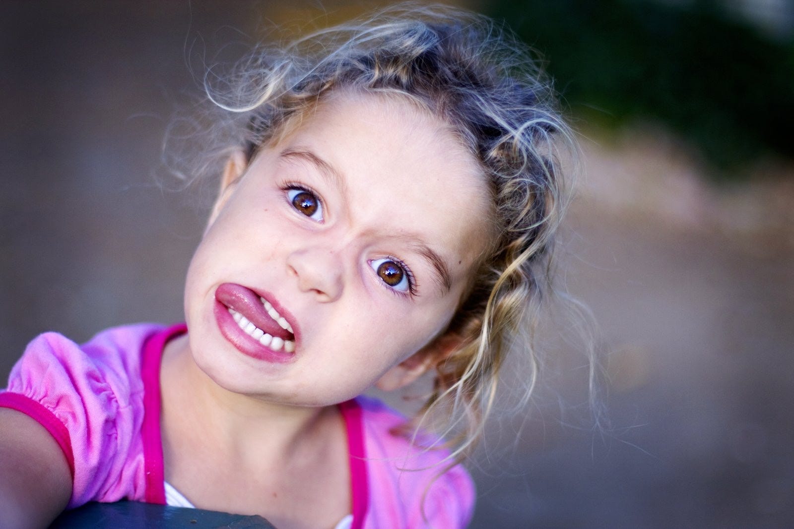 Open girl. Tongue девочка. Kids face cummed рот в белом. Девочка которая имеет единственная эмоция. Детская фотография которая показывает отрицательное.