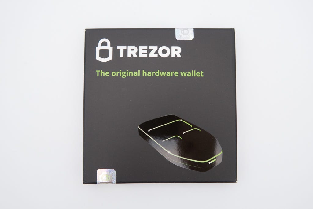 Trezor one Box. Trezor one коробка. Trezor one упаковка.