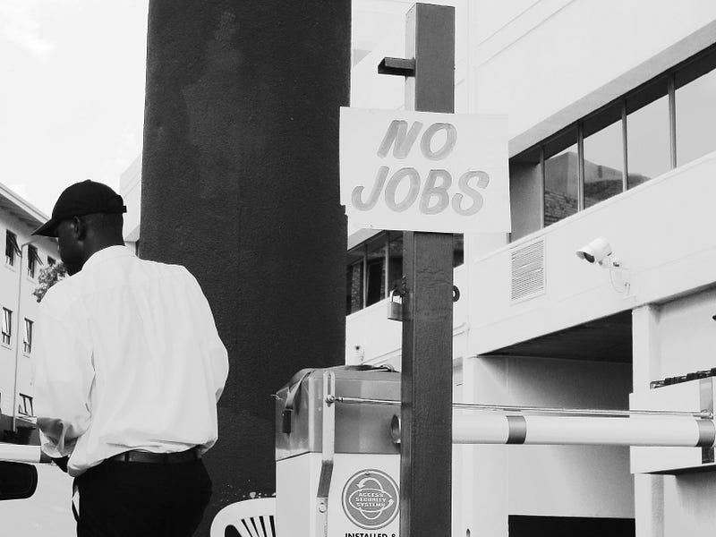 200 Economists Just Put the AI Job Shock on a Countdown Clock