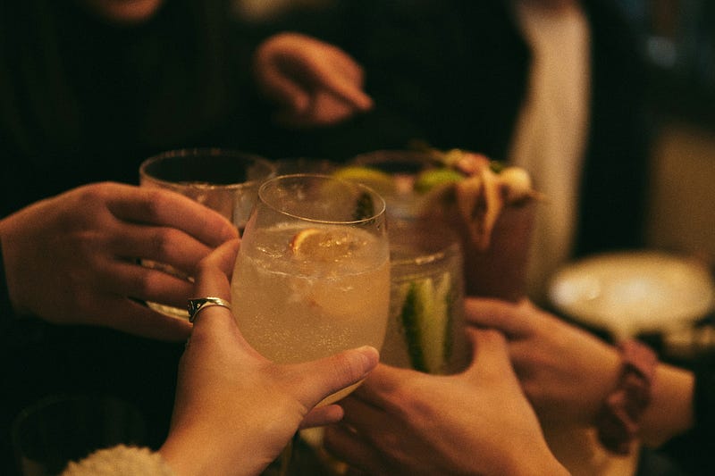 The Cocktail Party Problem: How your brain separates sound sources (and why AI still struggles)
