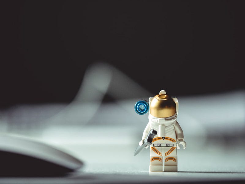 Inspired by Artemis II – Here is a List of Space-Themed Books